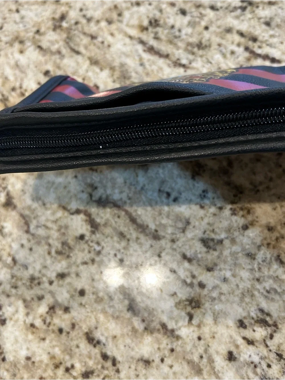 Harry Potter . Draco. Black & Red Crest Stripe Toiletry Pouch. Nice condition